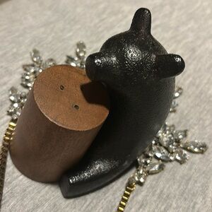 Bear & Honey pot S & P shakers